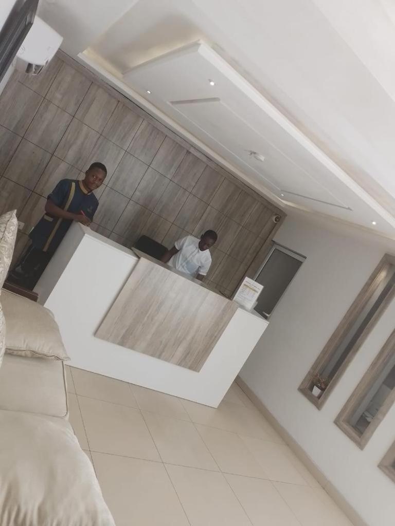 Swiss Pearl Continental Suite Wupa 外观 照片